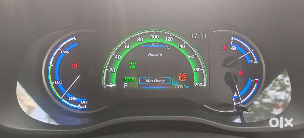 Toyota Innova Hycross 2.0 Vx Hybrid 7 Str, 2023, Petrol