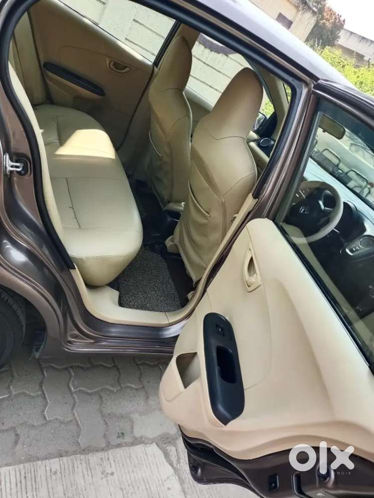 Honda Amaze 2015 Diesel Well Maintained