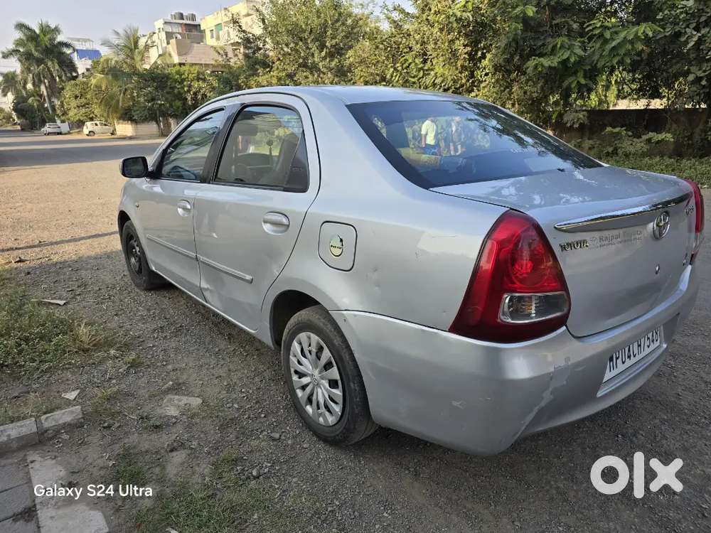Toyota Etios 2011 Cng & Hybrids 80000 Km Driven