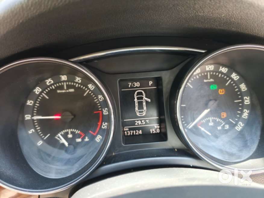 Skoda Superb Lk 2.0 Tdi At, 2014, Diesel