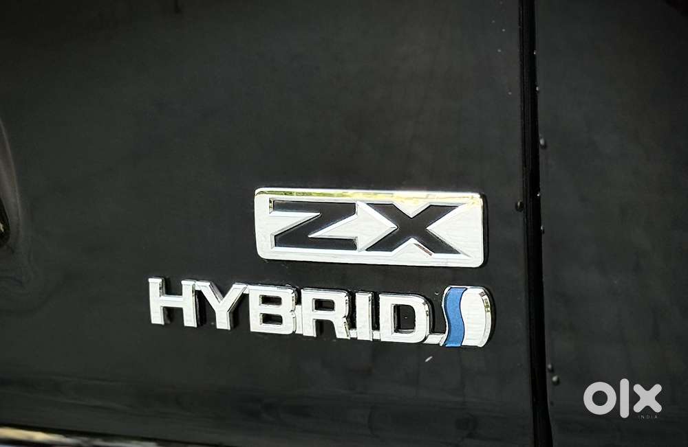 Toyota Innova Hycross 2.0 Zx Hybrid 7 Str, 2023, Electric