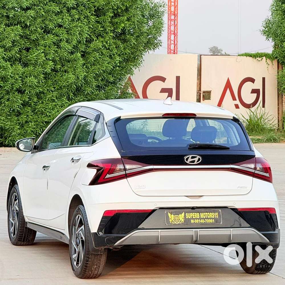 Hyundai New I20 1.2 Asta (o) Ivt, 2023, Petrol