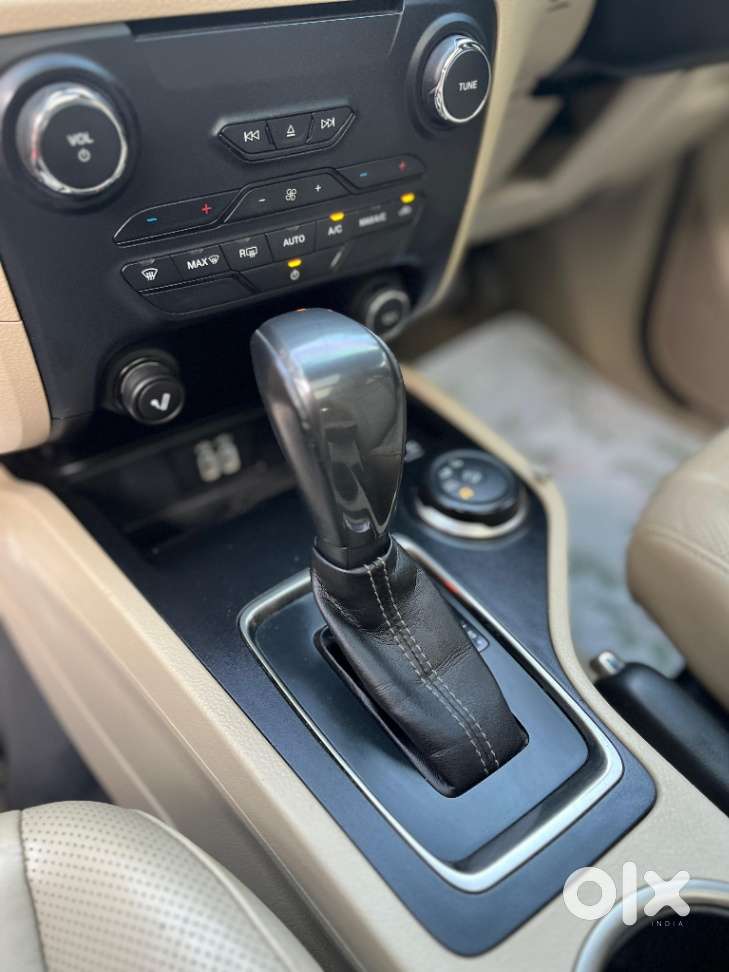 Ford Endeavour 3.2 Titanium At 4x4, 2016, Diesel