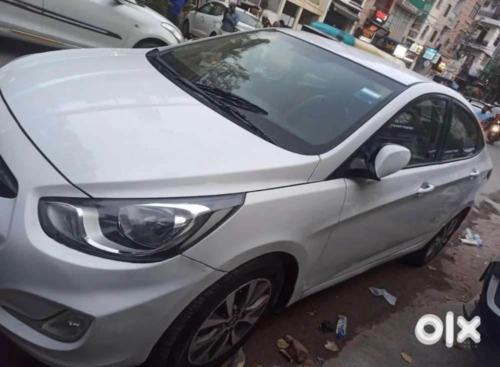 Hyundai Verna Fluidic 1.6 Vtvt Sx, 2013, Petrol