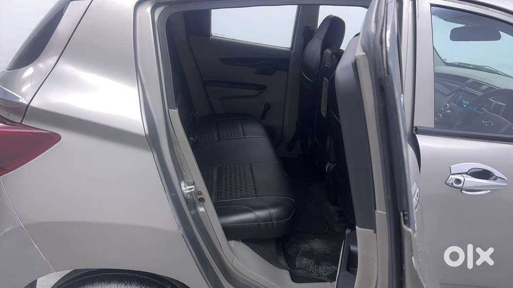 Mahindra Kuv 100 Mfalcon G80 K2, 2016, Petrol