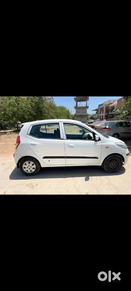 2008. Petrol Good Condition
Insurance Available 
60%tyre
Automatic L