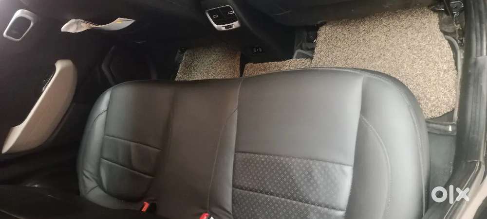Hyundai Venue 2023 Petrol 45000 Km Driven
