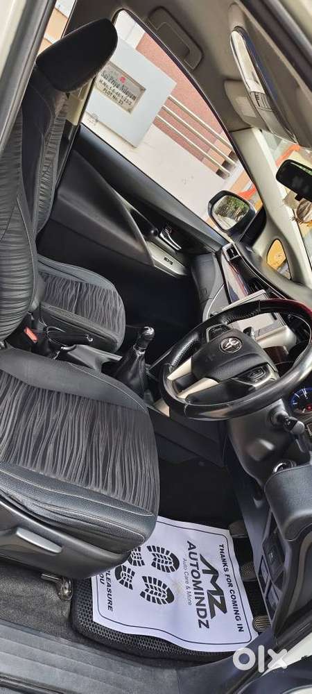 Toyota Innova Crysta 2.4 V 7 Str, 2016, Diesel