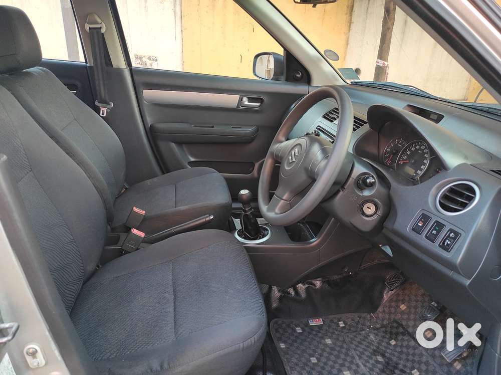Maruti Suzuki Swift 1.2 Vxi (o), 2010, Petrol