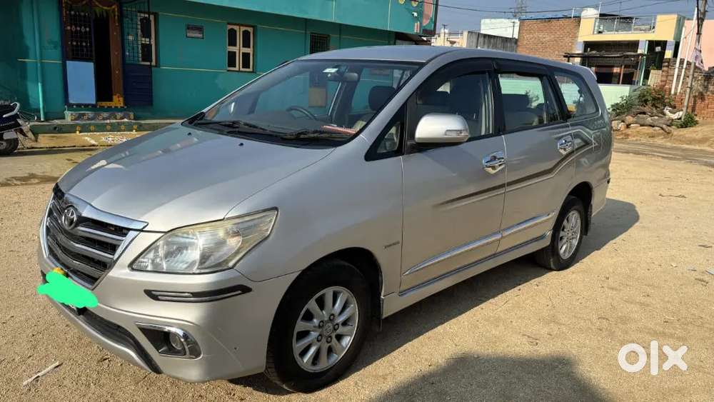 Toyota Innova 2015 Diesel 135000 Km Driven