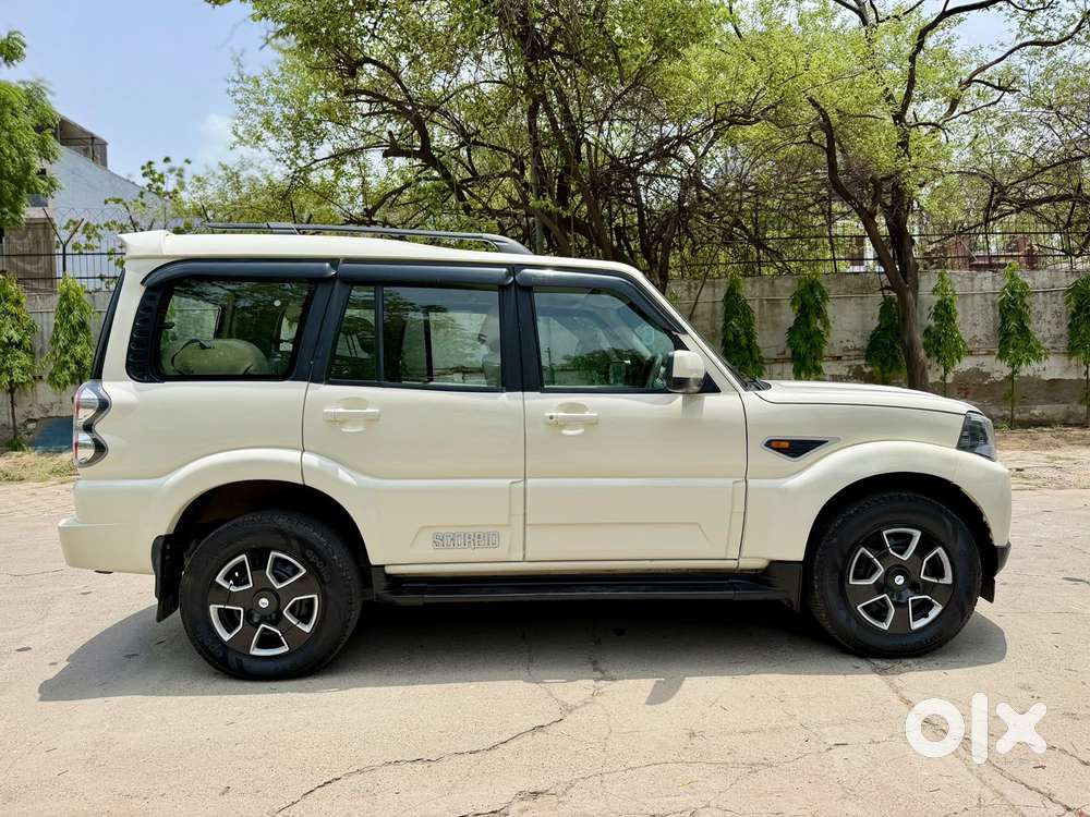 Mahindra Scorpio S6, 2017, Diesel