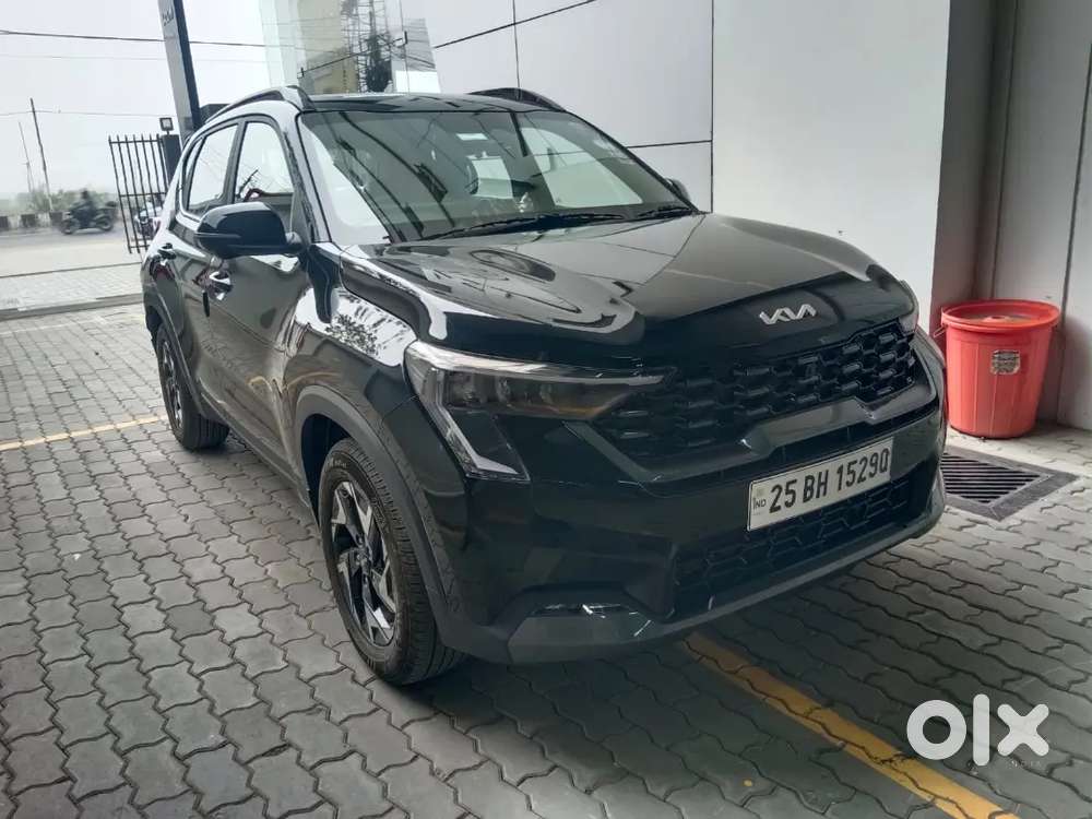 Kia Sonet 2025 Petrol 3853 Km Driven