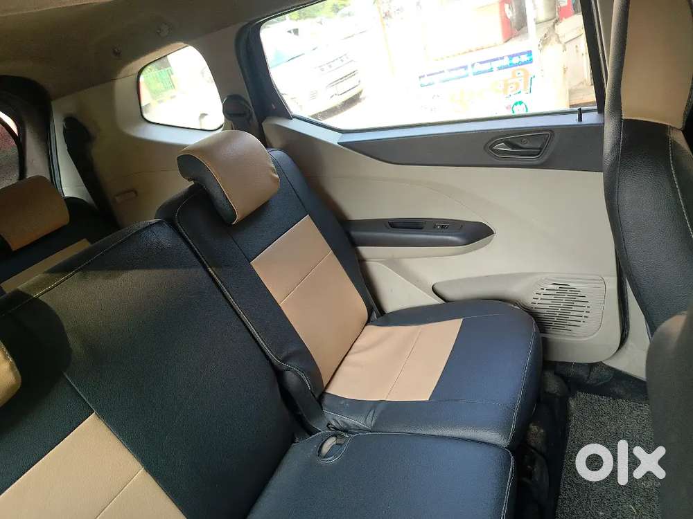 Company Music 7 Seater
