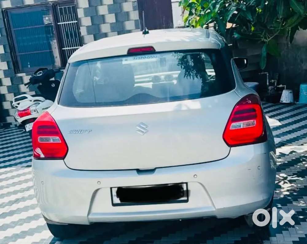 Maruti Suzuki Swift Vxi 2021