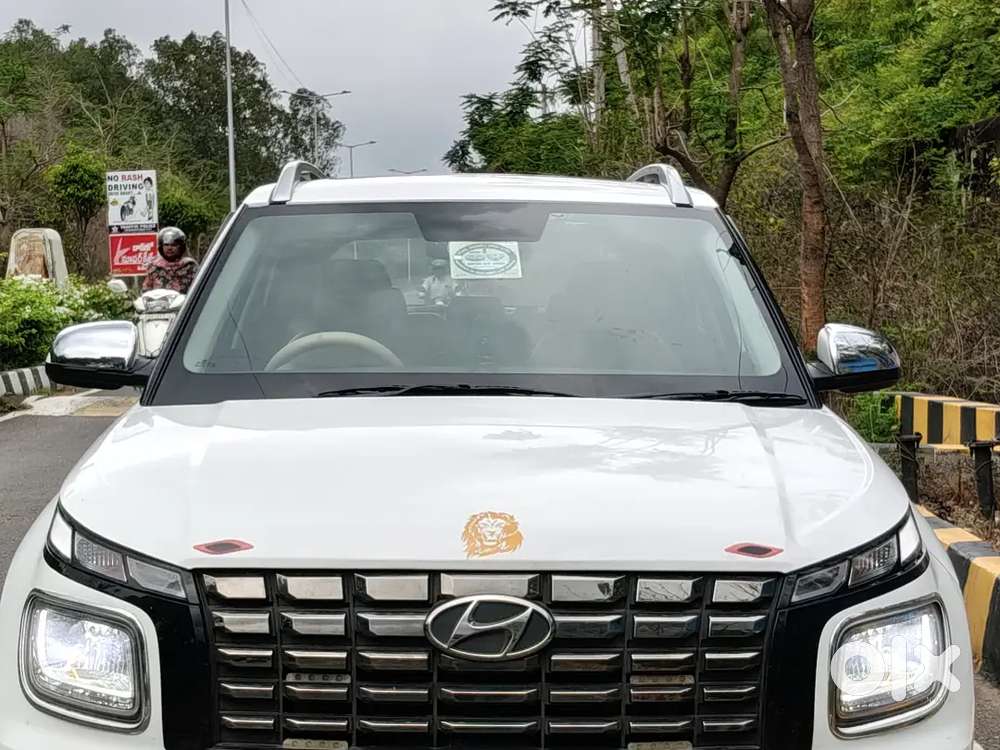 Show Room Track Fully Loaded Vehicle Rooftof Also