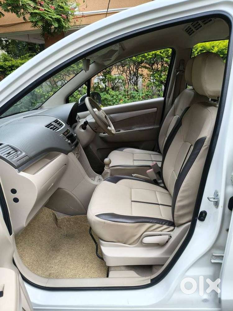 Maruti Suzuki Ertiga Zxi, 2012, Petrol