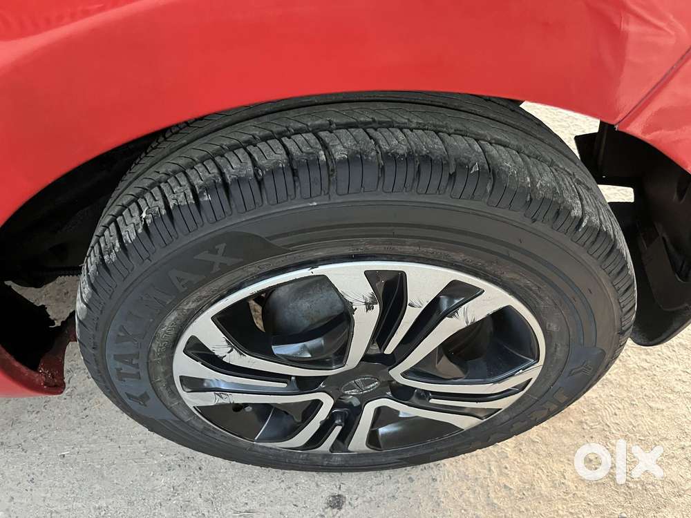 Tata Tiago 1.2 Revotron Xza, 2019, Petrol