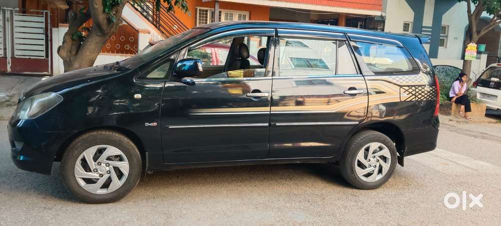 Toyota Innova 2.5 G (diesel) 7 Seater Bs Iv, 2006, Diesel
