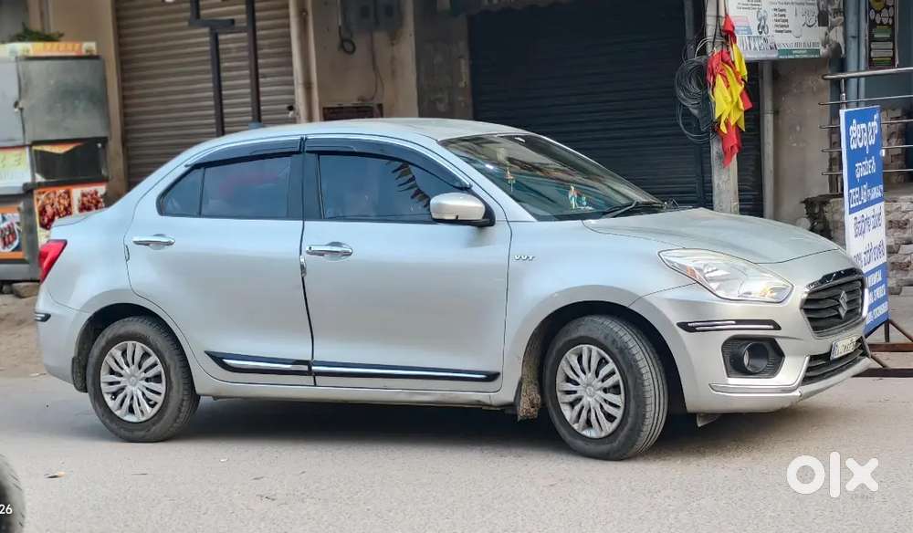 Maruti Suzuki Dzire 2017 Petrol 137201 Km Driven