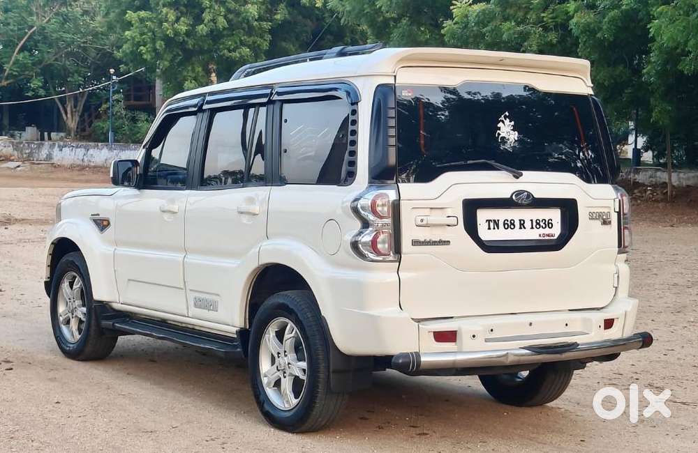 Mahindra Scorpio S10 8 Seater, 2015, Diesel