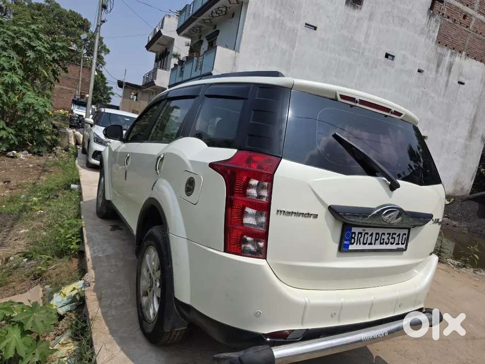 Mahindra Xuv 500 W10 (2016)