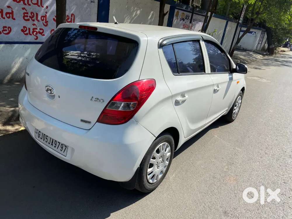 Fuel:petrol + Cng
Owner : 3
Tyre : Good Condition
Best Condition