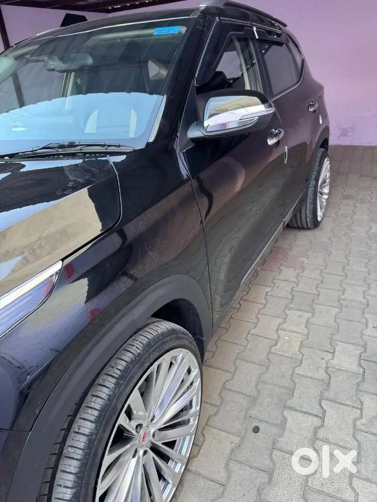 Kia Seltos 2023 Petrol 13600 Km Driven