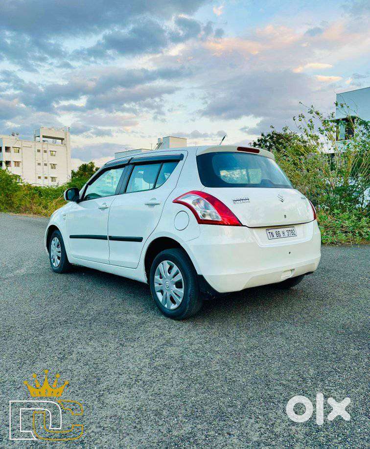 Maruti Suzuki Swift Lxi Bsiv, 2012, Petrol