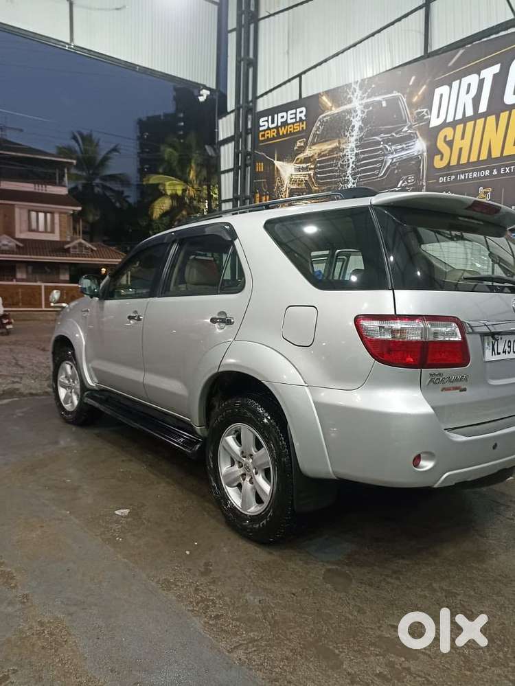 Toyota Fortuner 3.0 4x4 Manual, 2011, Diesel