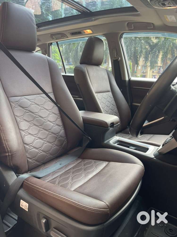 2025 Toyota Innova Hycross Zx(0) Hybrid