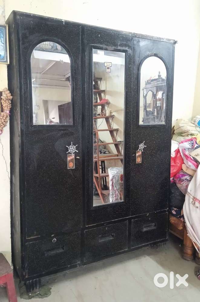 Metal 3 door wardrobe @Khorlim Mapusa