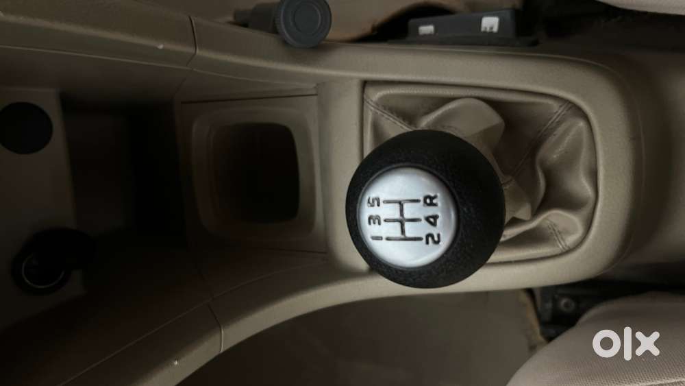 Maruti Suzuki Swift Dzire 1.2 Lxi (o), 2015, Petrol