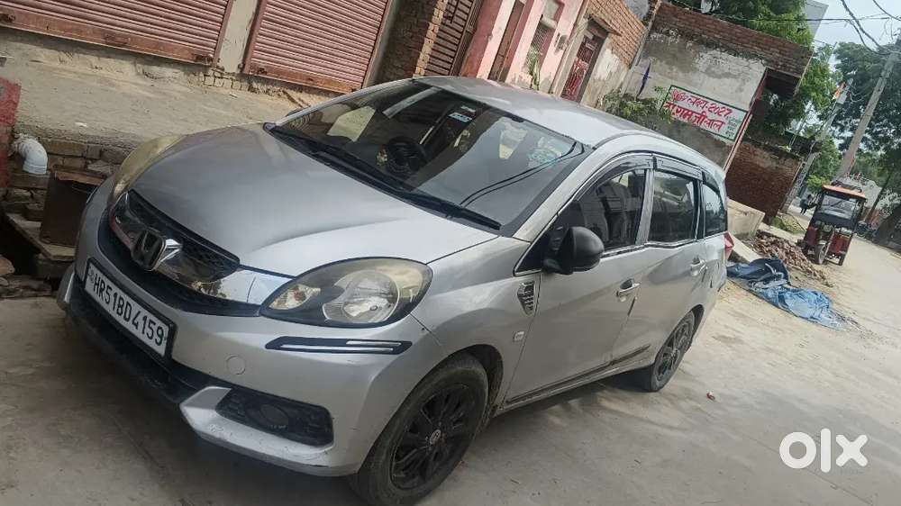 Cng Fitted Hai 2015 Model Hai Second Owner Car Hai