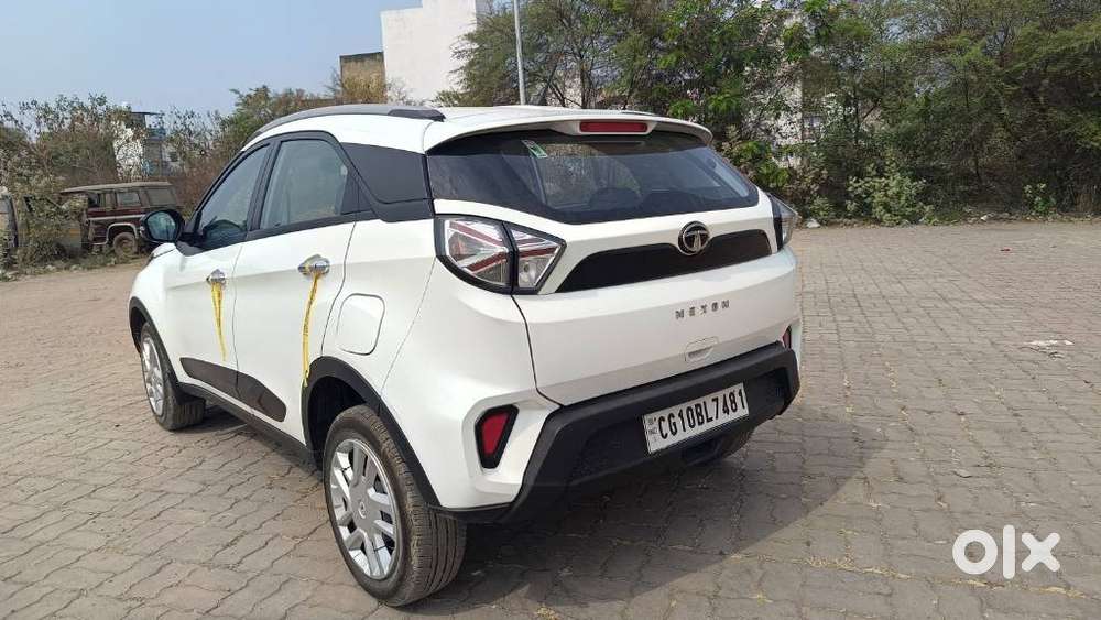 Tata Nexon 1.2 Revotron Xm (s), 2023, Diesel