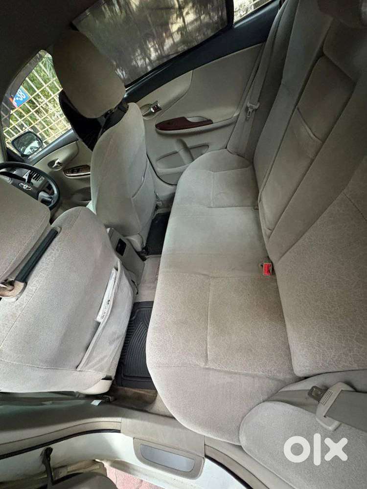 Toyota Corolla Altis 2010-2013 G, 2011, Petrol