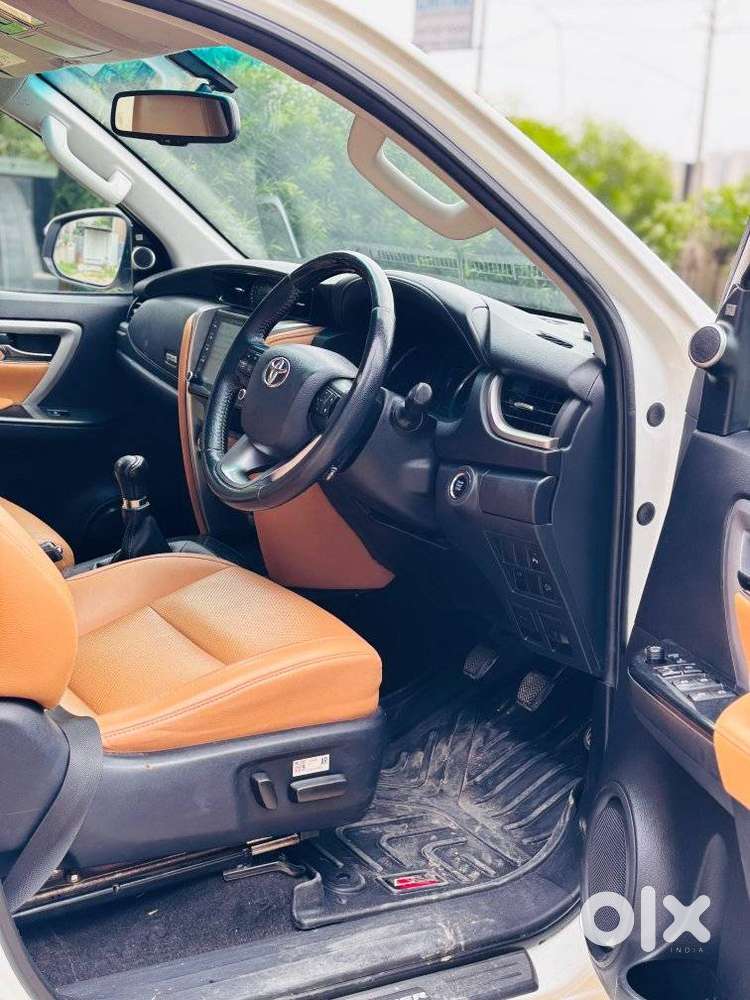 Toyota Fortuner 4x4 Mt 2.8 Diesel, 2022, Diesel