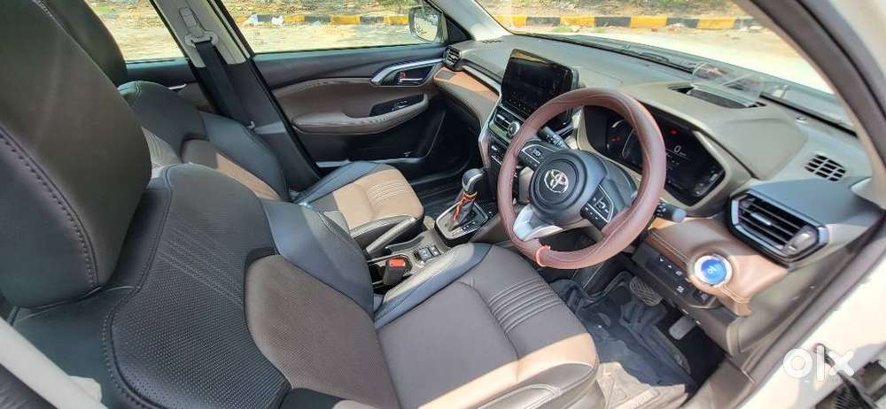 Toyota Urban Cruiser Hyryder 1.5 V Hybrid, 2026, Petrol