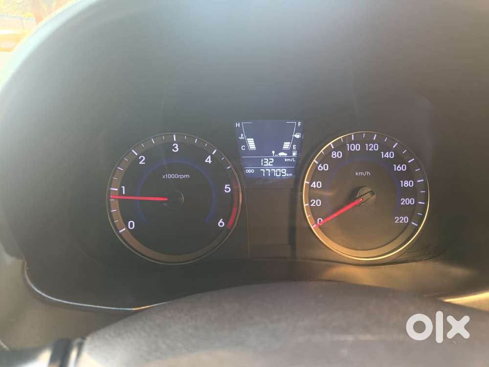 Hyundai Verna Fluidic 1.6 Crdi Sx, 2015, Diesel