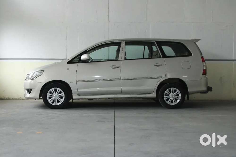 Toyota Innova 2012 Diesel Well Maintained