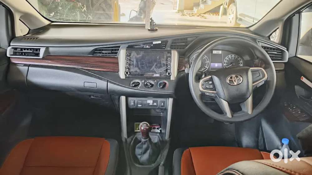 Toyota Innova Crysta 2025 Diesel 8200 Km Driven , Accessories Fitted