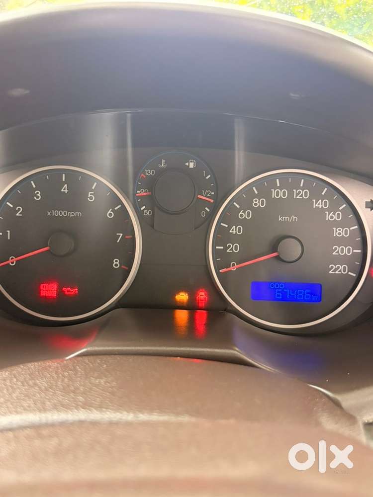 Hyundai I20 Petrol Manual 2012