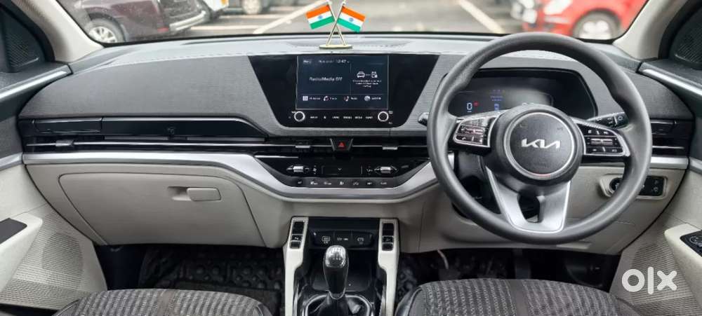 Kia Carens 1.4 Prestige 7 Str, 2022, Petrol