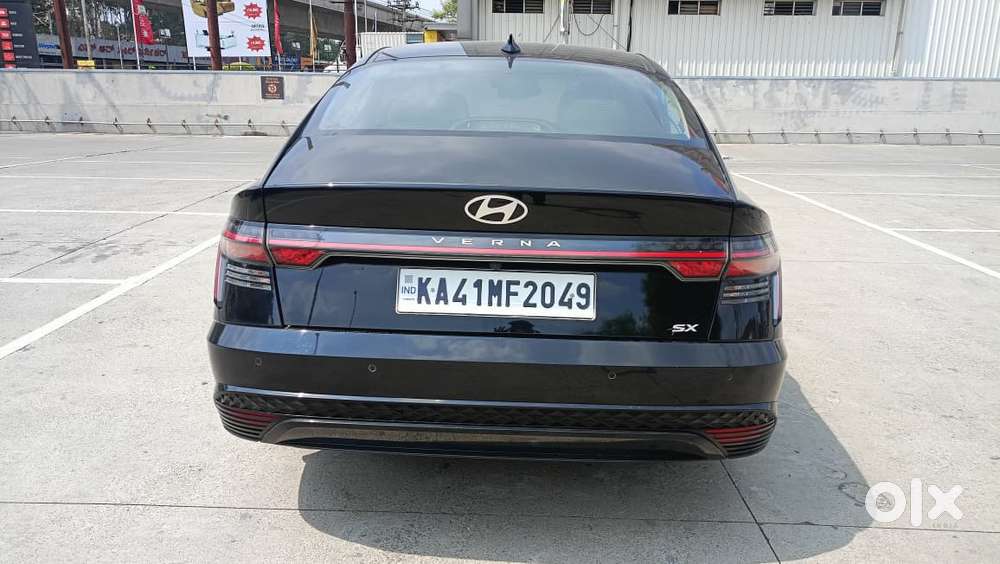 Hyundai Verna 1.5 Sx (o) Ivt, 2024, Petrol