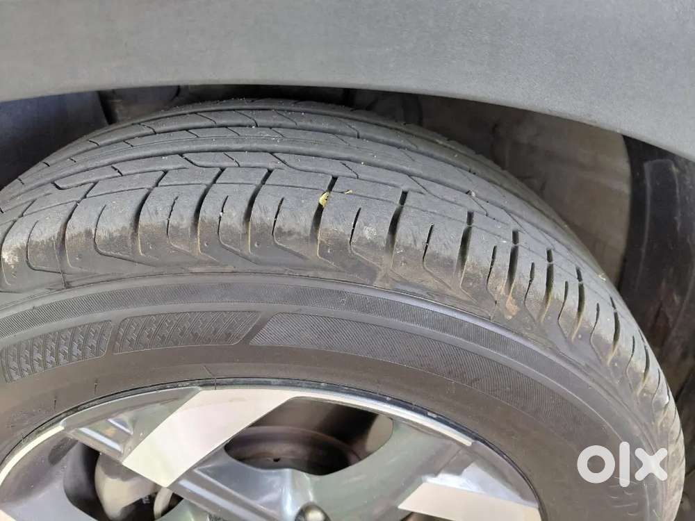 Hyundai Venue 2021 Diesel 98365 Km Driven