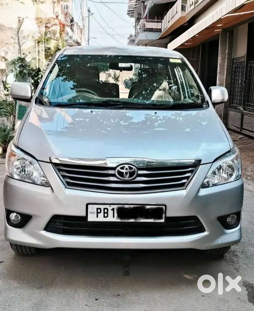 Toyota Innova G4 2013 Second Owner