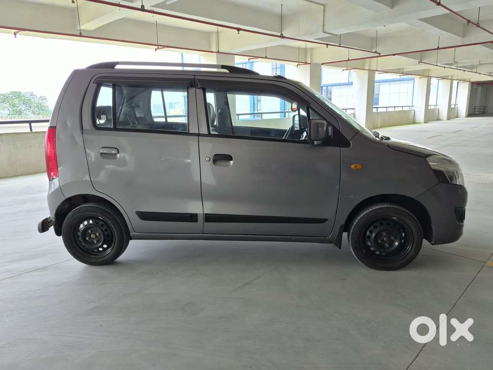 Maruti Suzuki Wagon R Vxi Amt1.2, 2018, Petrol