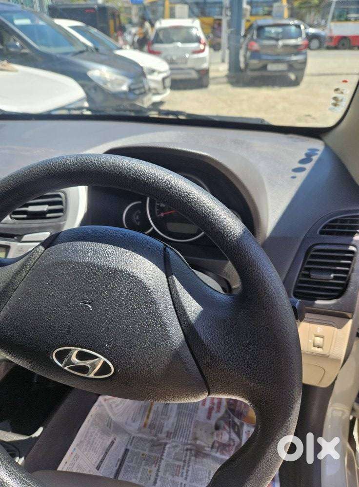 Hyundai Eon Magna +, 2012, Petrol