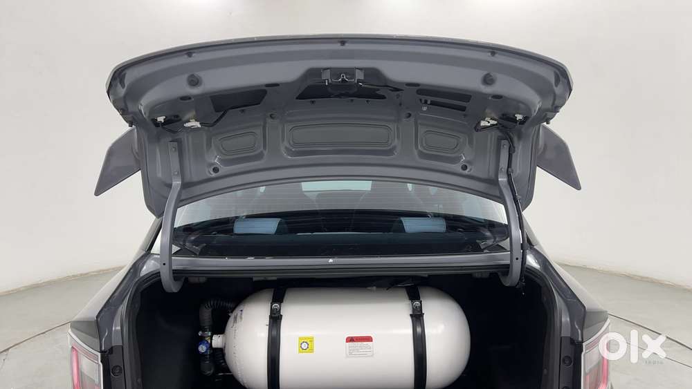 Hyundai Aura 1.2 Sx Cng, 2025, Cng & Hybrids