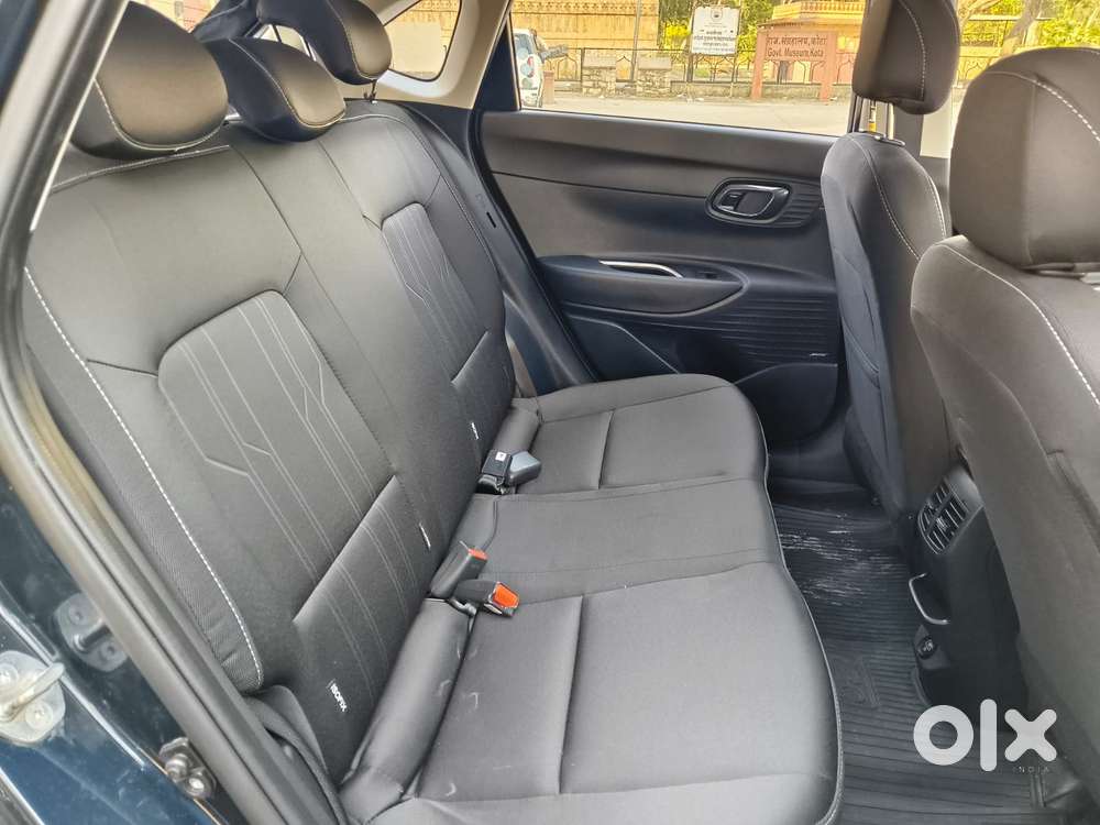 Hyundai I20 Asta (o) 1.2 Mt, 2023, Petrol