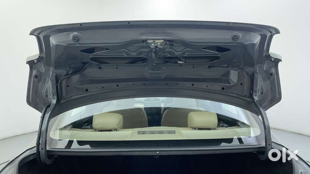 Maruti Suzuki Dzire 2017-2020 Vdi Amt, 2017, Diesel